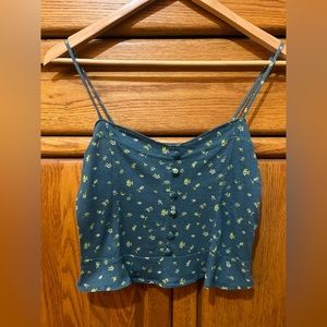 Buttoned floral top.